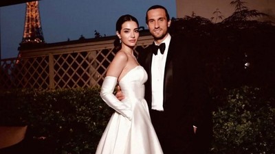 Melisa Aslı Pamuk'tan Yıl Dönümünde Sürpriz Kareler