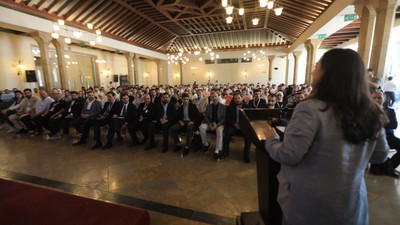 Şam'da Teknoloji ve Eğitim Kampı