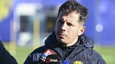 Emre Belözoğlu Yıkıldı