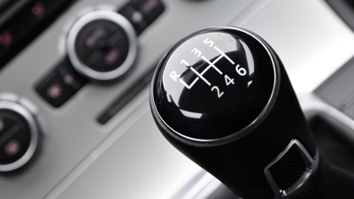 Manuel Vitesli Araç Sahipleri Dikkat! Bu 5 Hatayı Yapan Yandı