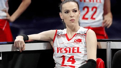 Eda Erdem Bavullarını Topladı, Güney Kore'nin Yolunu Tuttu: Yanında Meliha da Var!