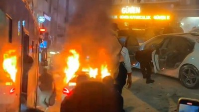 İstanbul'da Şampiyonluk Kutlamasında Yangın Faciası! Bir Anda Alevler İçinde Kaldı