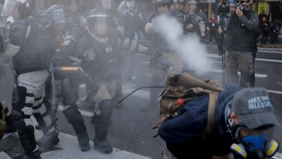 Emeklilerden Maaş İsyanı! Protestolar Başladı, Çok Sayıda Kişi Yaralandı