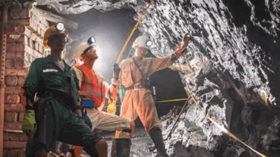 Altın Madeninde Zamana Karşı Yarış! 260 İşçi Yer Altında Mahsur Kaldı