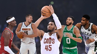 NBA'de Sezonun En İyi 5'i Seçildi