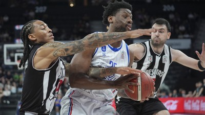 Anadolu Efes'ten Geri Dönüş Şovu