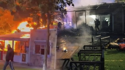 Facianın Eşiğinden Dönüldü! Silivri'de Kafede Korkutan Yangın: Bir Anda Alevlere Teslim Oldu