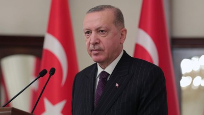 Cumhurbaşkanı Erdoğan 'Bu Makamlar Gelip Geçici' Diyerek Uyardı: 'Gözlerinin Yaşına Bakmayız'