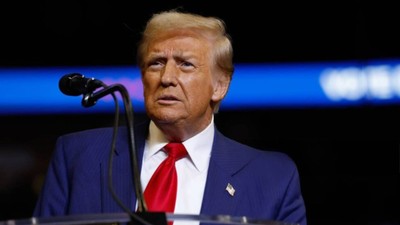 Trump, AB'ye Uygulanacak Tarifeyi Erteledi