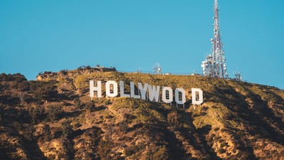 Hollywood'un En Büyüğü Batıyor mu? Hepsini İşten Çıkardı