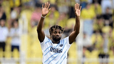 Galatasaray'dan Saint-Maximin Bombası