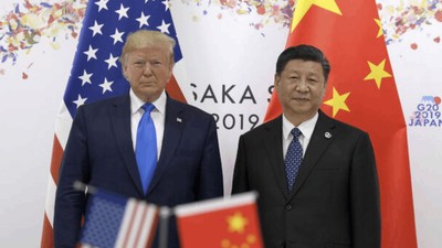 ABD Başkanı Trump ile Çin Devlet Başkanı Şi'den Sürpriz Görüşme