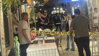 İzmir'de İş İnsanına Silahlı Saldırı: Kafede Otururken Vuruldu