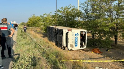 Yolcu Otobüsü Şarampole Devrildi! Ölü ve Yaralılar Var