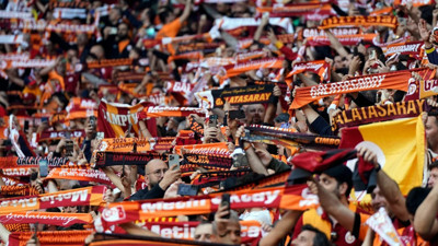 Galatasaray'ın Yıldızına Taraftardan Anlamlı Hediye!