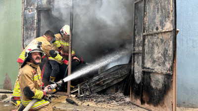 Manisa'da Yangın Paniği: 2 Ev Kullanılamaz Hale Geldi