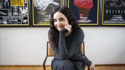 Ünlü Oyuncu Fadik Sevin Atasoy Sır Gibi Sakladığı Hastalığını İlk Kez Açıkladı: 'Küllerimden Doğdum'