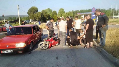 Otomobil ile Motosiklet Birbirine Girdi