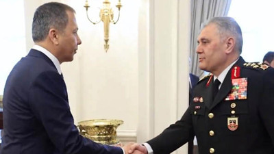 Bakan Yerlikaya, Jandarma Genel Komutanı Orgeneral Çardakcı'yı Kabul Etti