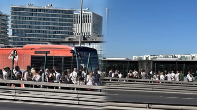 Küçükçekmece'de Metrobüste Yangın Paniği