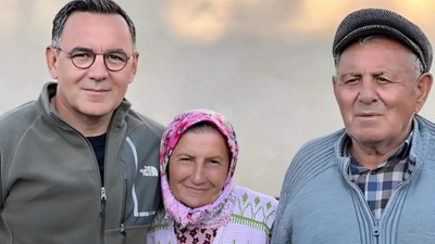Gazeteci Deniz Zeyrek'in Acı Günü! Babası Hayatını Kaybetti