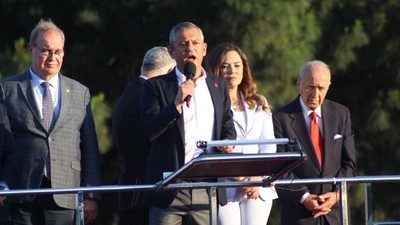 Özgür Özel'den Bir 'Kale' Çıkışı Daha!