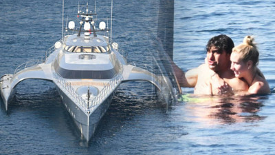 Rus Milyarder Bodrum'a Demirledi