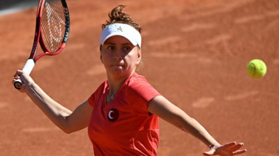 Milli Tenisçi Berfu Cengiz, Wimbledon'a Elemelerin İlk Turunda Veda Etti