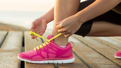 Spor Ayakkabıların Arkasındaki Küçük Halka Ne İşe Yarıyor? Sanılandan Çok Daha Fazlası…