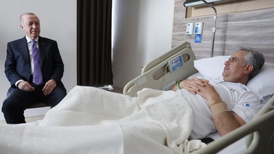 Cumhurbaşkanı Erdoğan, Hasan Basri Yalçın'a ‘Geçmiş Olsun’ Ziyareti