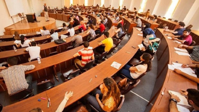 Türkiye'nin En İyi ve En Başarılı Hukuk Fakültesi Belli Oldu: Zirvedeki Üniversite Şaşırttı