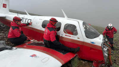 Rize'ye Giderken Düşen Uçağın Enkazına Ulaşıldı
