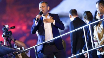 CHP Lideri Özgür Özel'den Amasya'da Erken Seçim Çağrısı