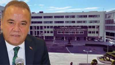 Antalya Büyükşehir Belediye Başkanı Muhittin Böcek Görevden Uzaklaştırıldı