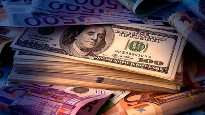 Dolar 40'ı Aştı, Euro 47 TL Sınırında: Döviz Güne Yükselişle Başladı