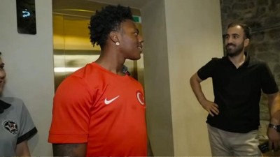 IShowSpeed, İngilizce Bilen Görevli Aramıştı: Galata Kulesi'ndeki O Görüntülere Flaş Yanıt