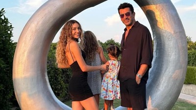 Sinem Kobal ve Kenan İmirzalıoğlu Boşanıyor mu? İşte İddialara Fotoğraflı Yanıt