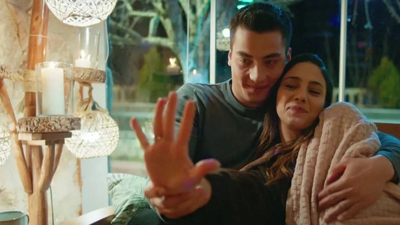 Uzak Şehir’in Zerrin’i Dilin Döğer’den Ortalığı Karıştıran Poz! Herkes Aynı Cümleyi Kurdu