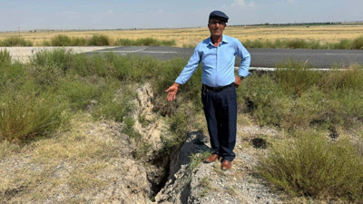Konya'da Tehlike Büyüyor! Yüzey Yarıkları 2 Kilometreyi Aştı: 'Her Geçen Gün Genişliyor'