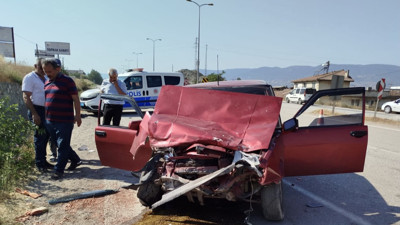 Sinop’ta İki Otomobil Çarpıştı! 3 Yaralı