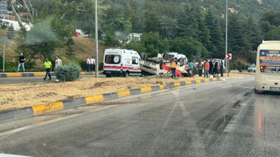 Isparta Eğirdir-Konya Yolunda Minibüs Takla Attı: 1’i Ağır 9 Yaralı