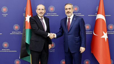 Bakan Fidan, Ürdün Dışişleri Bakanı Safadi ile Görüştü