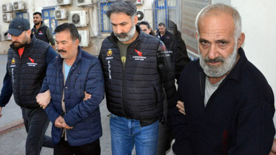 İki Kız Kardeşi Öldürüp Gömdüler... Sanıklar 19 Yıl Sonra Hakim Karşısına Çıktı! Önce İtiraf Etti, Sonra 'Hepsi Kurguydu' Dedi