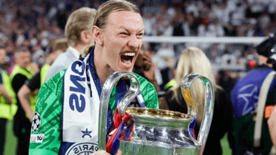 'Aslan' PSG'nin Teklifini Geri Çevirdi