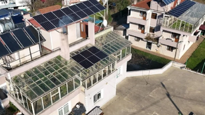 Terasını Serayla Kapladı, Dört Mevsim Üretiyor: Getirisi Rekor Kırdı, İki Eve Birden Yetiyor