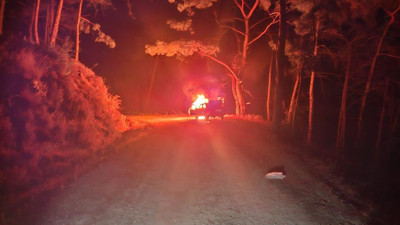 Seyir Halindeyken Bir Anda Alev Aldı! Araç Kül Oldu