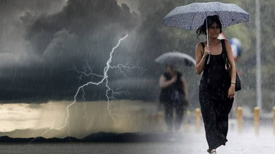 İstanbul'da Beklenen Yağış Başladı: Meteoroloji'den Flaş Uyarı! Sağanak Kaç Gün Sürecek?