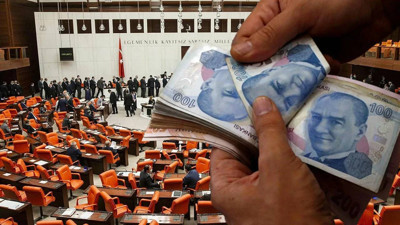 EYT'yi Kaçıranlar Üzülmeyin! Erken Emeklilik Yasası TBMM'ye Sunuldu, İşte Bu Fırsattan Yararlanacak Kişiler...