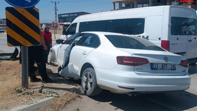 Hakkari Yüksekova’da Kafa Kafaya Çarpışma: 2 Yaralı
