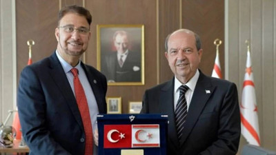 KKTC Ziyareti İngiltere’yi Karıştırdı: Afzal Khan Görevden Alındı